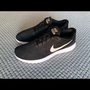 Men’s Nike Free Run Black (Size 12)